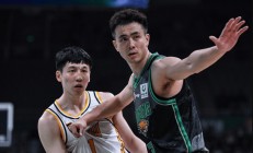 开云官方app入口-包含球员状态不错！比赛中连续发挥出色的词条