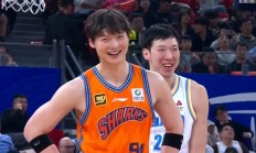 开云体育app-包含上海队逆转取胜，结束两连败的词条