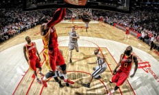 开云体育登录-蛰伏后的锋芒，杜兰特在黄蜂对阵爵士的焦点战中重塑传奇