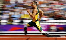 开云平台-从绿茵场到羽毛球场，德国战车的团队碾压与郑思维的个人统治