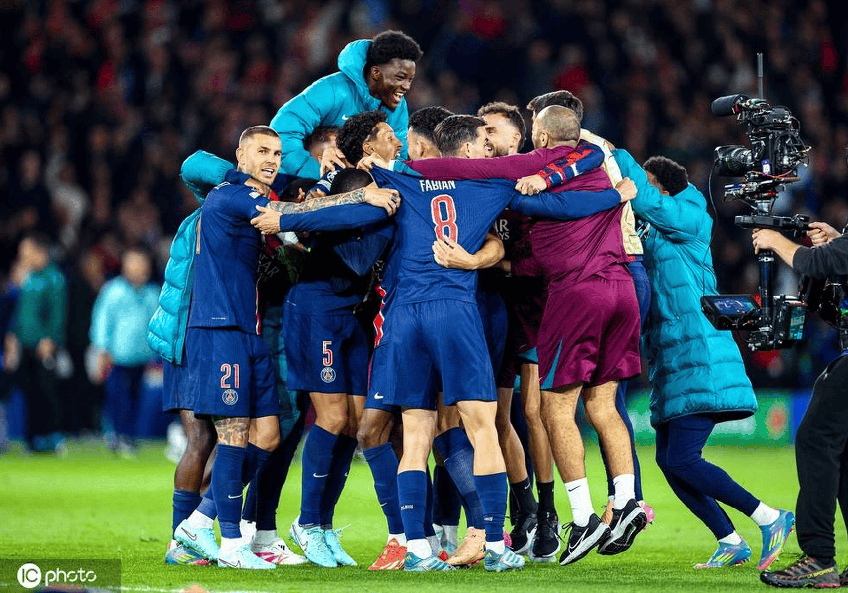 包含巴黎圣日耳曼求助新兵,力拼晋级的词条 包含巴黎圣日耳曼求助新兵,力拼晋级的词条