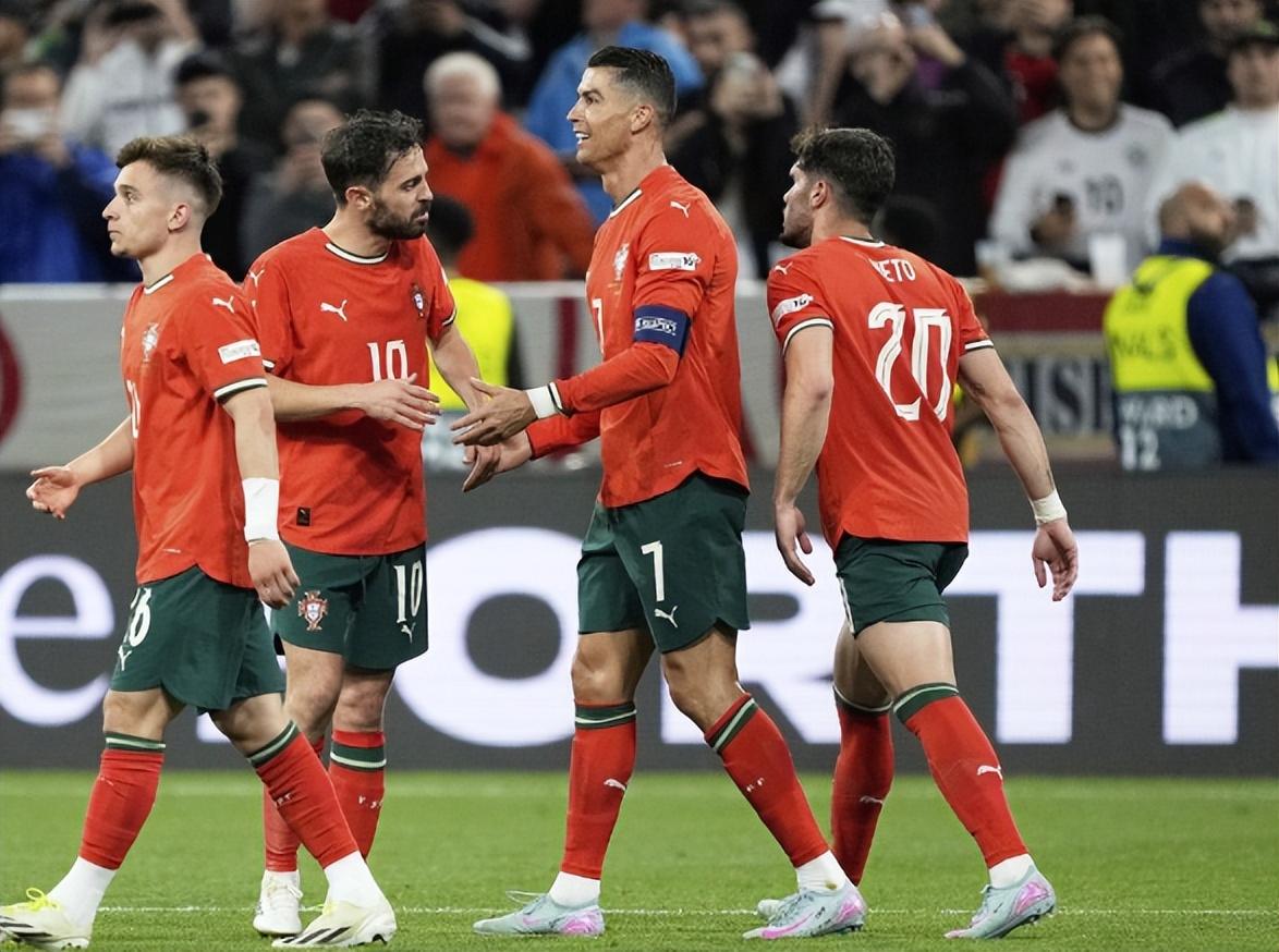 传奇球队将在欧国联季后赛中决定胜负