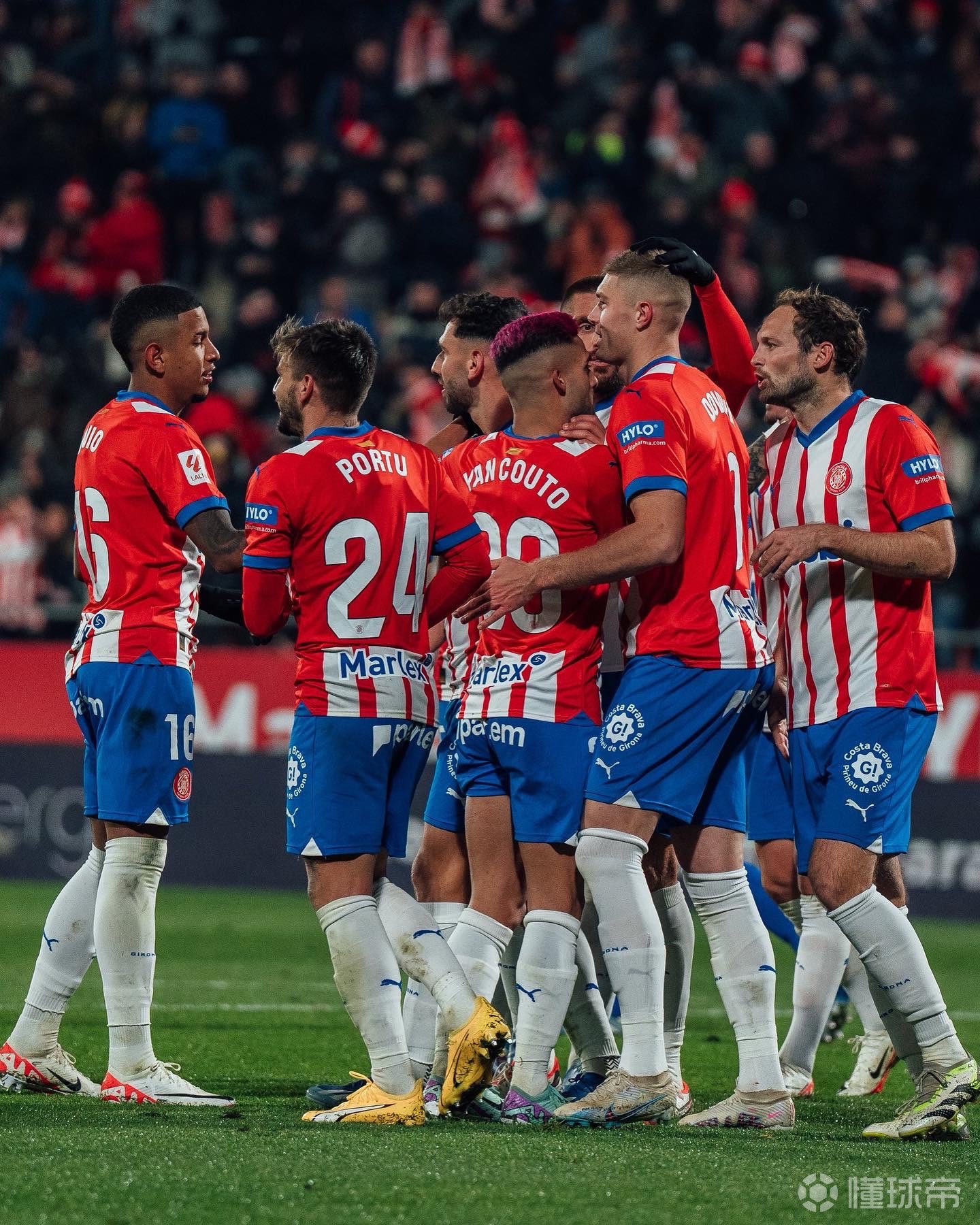 赫罗纳遭遇连败,局面日益严峻 赫罗纳遭遇连败,局面日益严峻