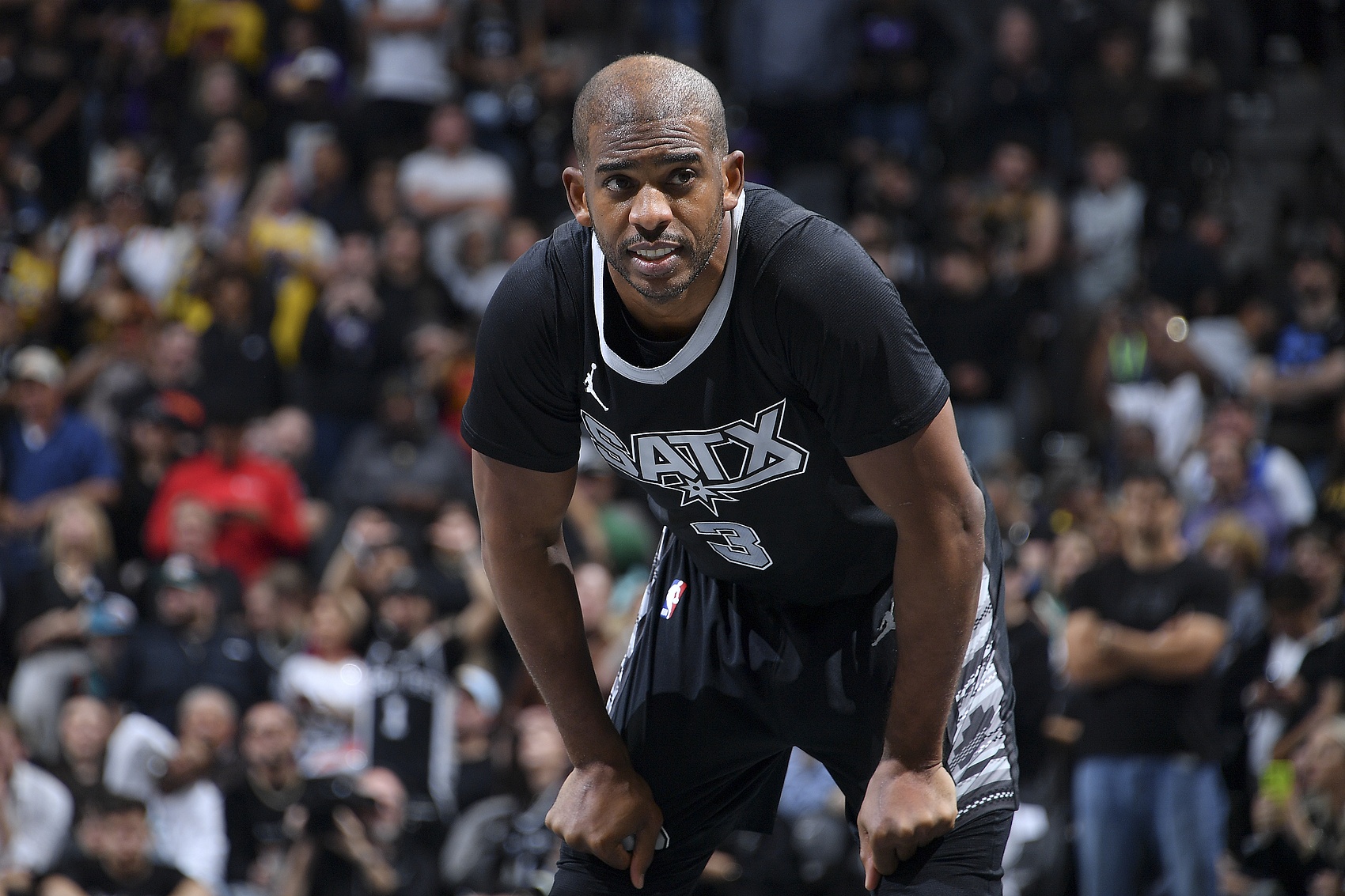 马刺疲软连败,主帅苦思改变错综复杂 马刺疲软连败,主帅苦思改变错综复杂