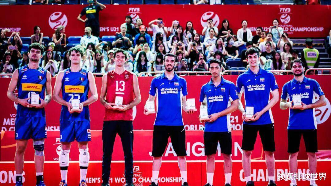 包含伊朗队在赛场上挑战强敌，演绎绝地逆袭的词条