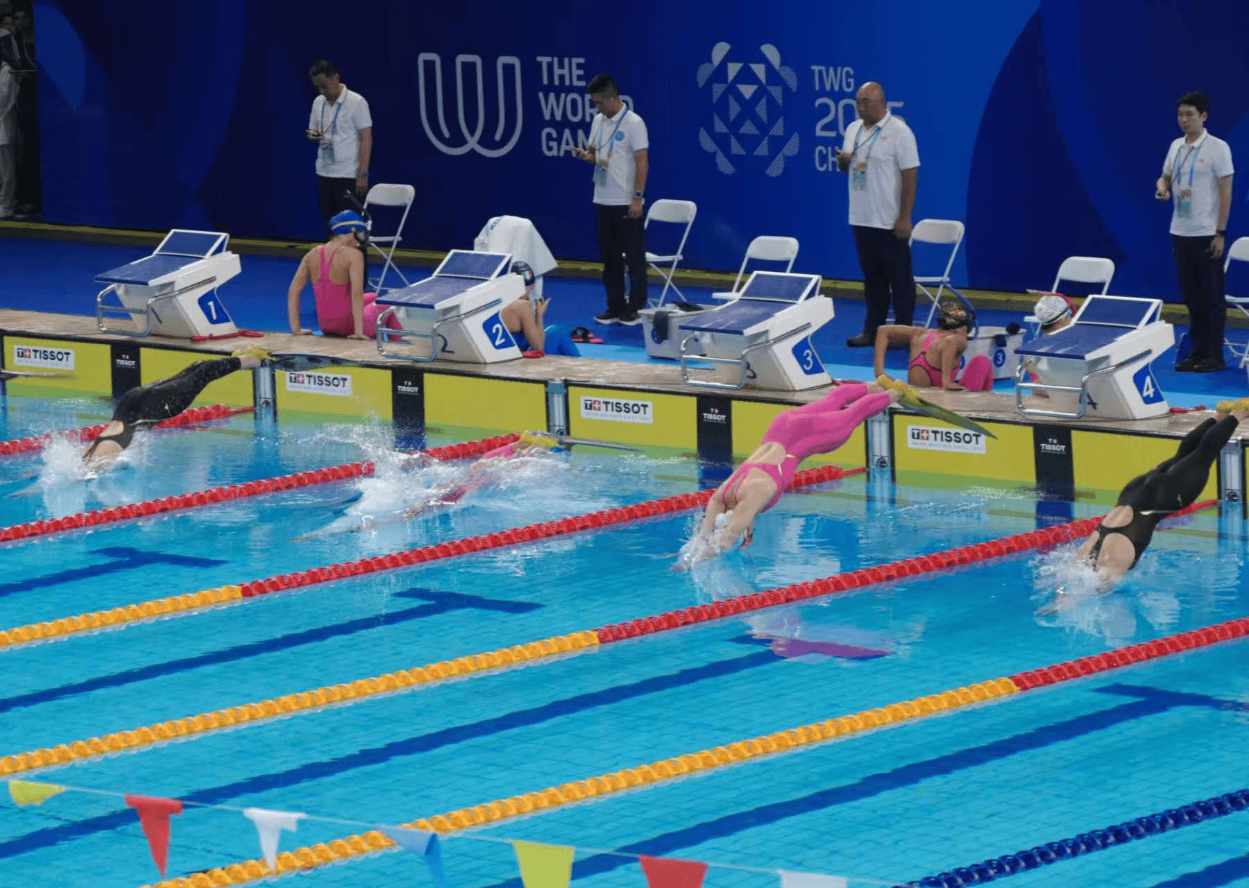 日本游泳运动员刷新自己世界纪录的简单介绍