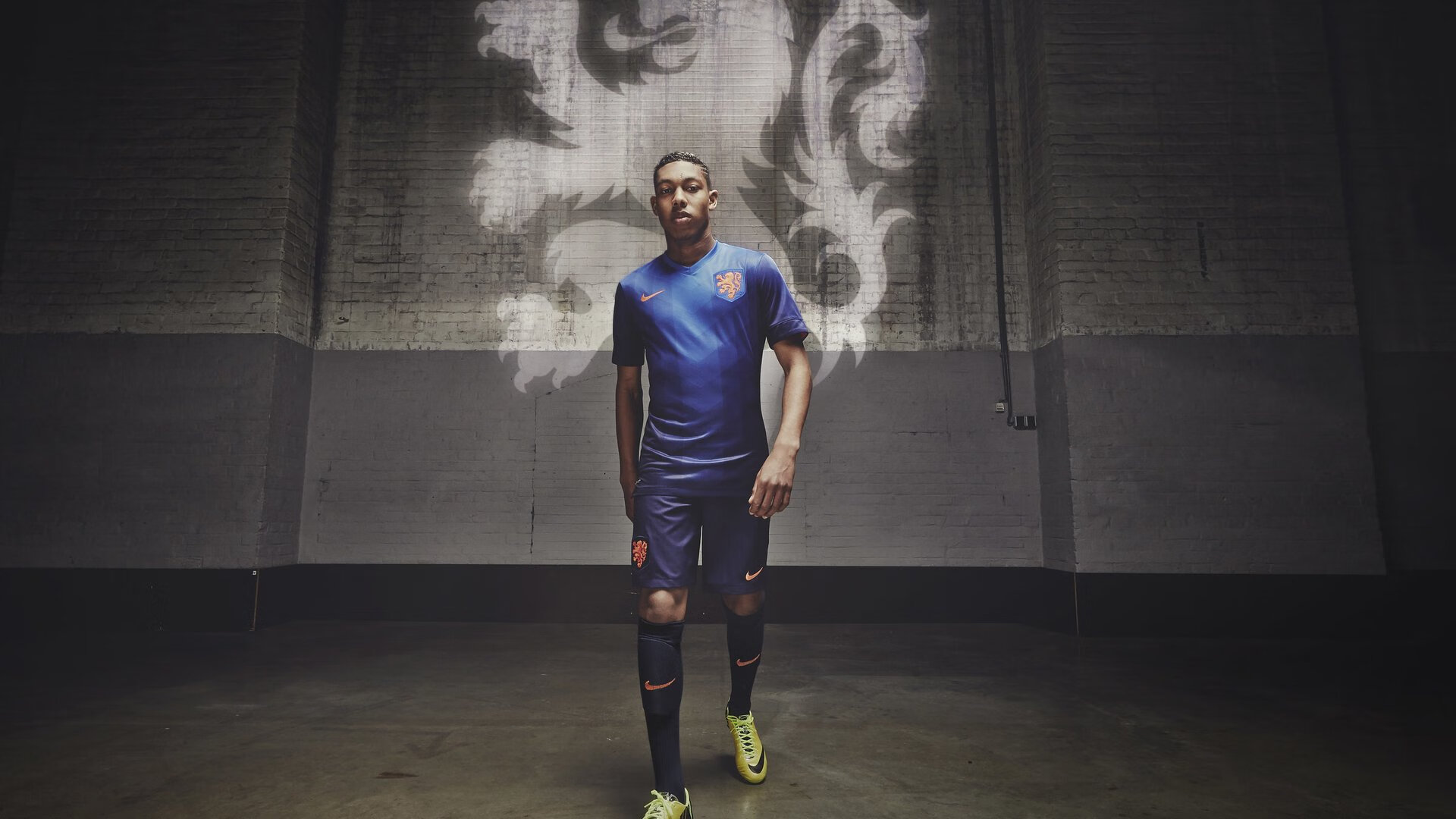 北欧童话与巴西铁腰,当丹麦争冠战遇上法比尼奥的欧冠封神夜