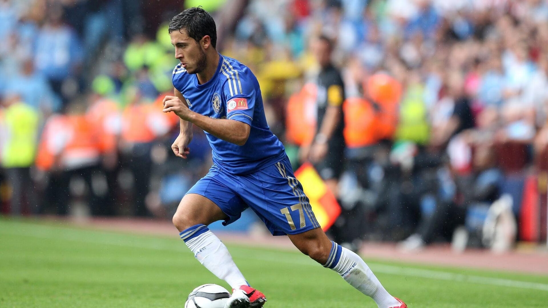 塞维利亚红墙前的黄潜风暴，基耶萨的永不断电启示录